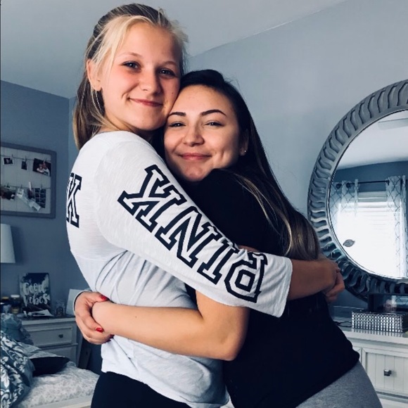 Meet your Posher, Mackenzie - Picture 1 of 1